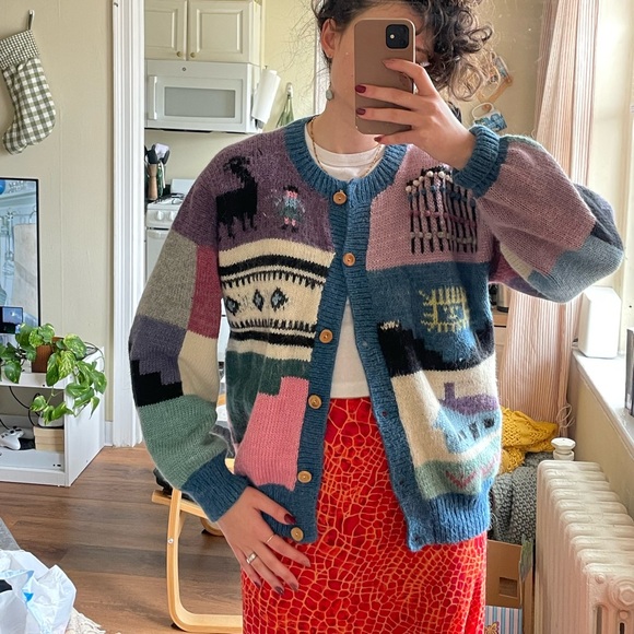 Sweaters - 80s Hand knit wool vintage sweater